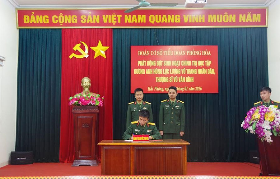 Phát động đợt sinh hoạt chính trị học tập gương Thượng sĩ, Anh hùng LLVT nhân dân Vũ Văn Bình